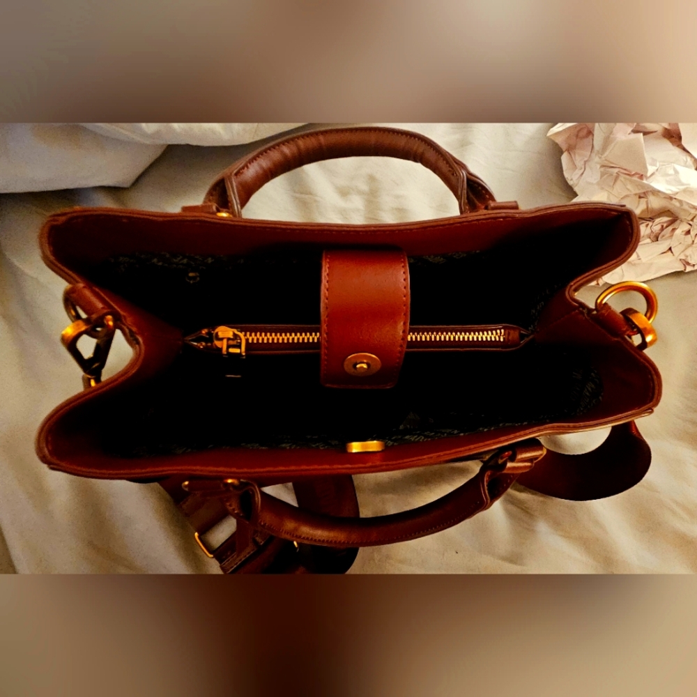 Steve Madden Burgundy Crossbody Handbag - Picture 3 of 5